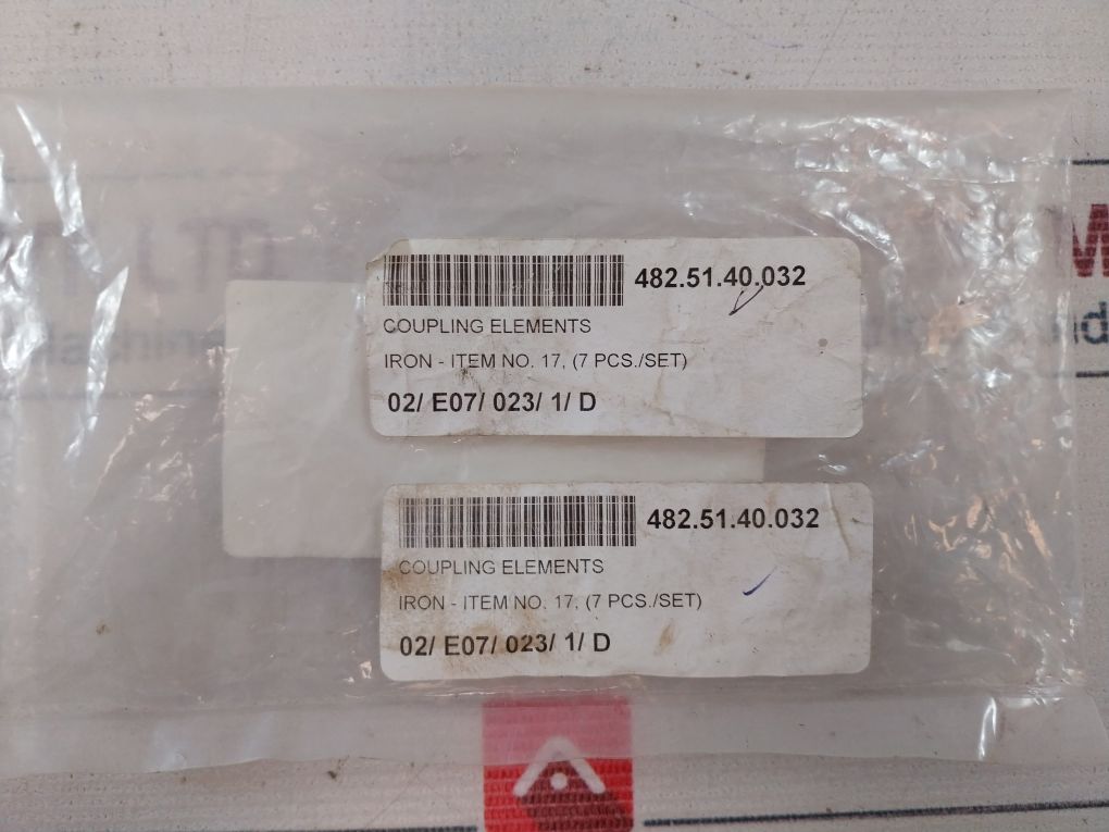 Lot Of 8X Iron 867 Coupling Element 17