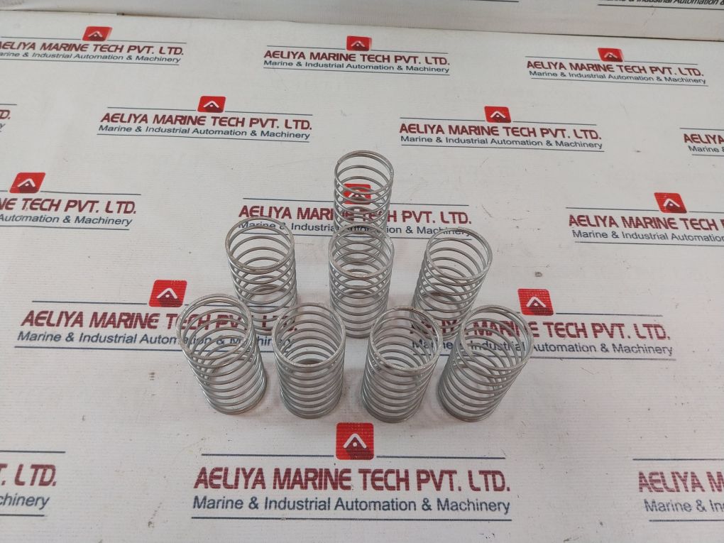 Lot Of 8X Iron Valve Spring Suction 771.05.00.087