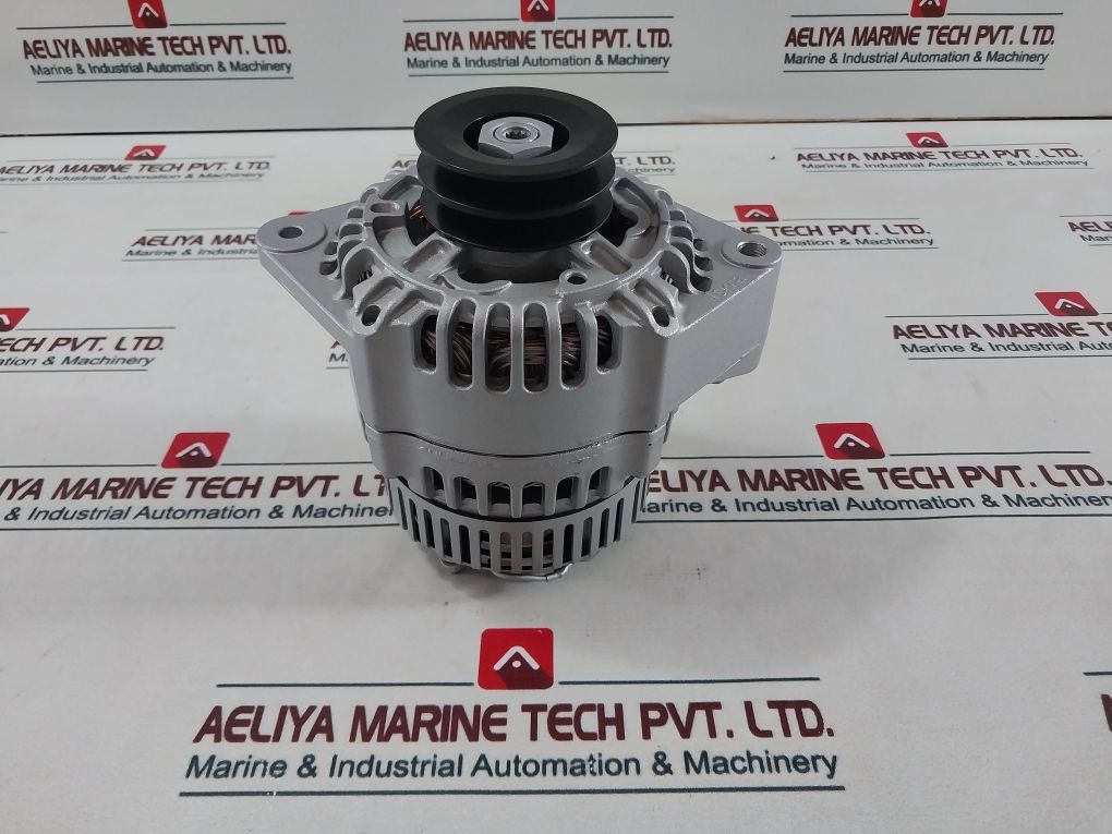 Iskra 11.203.329 Alternator 14V/90A