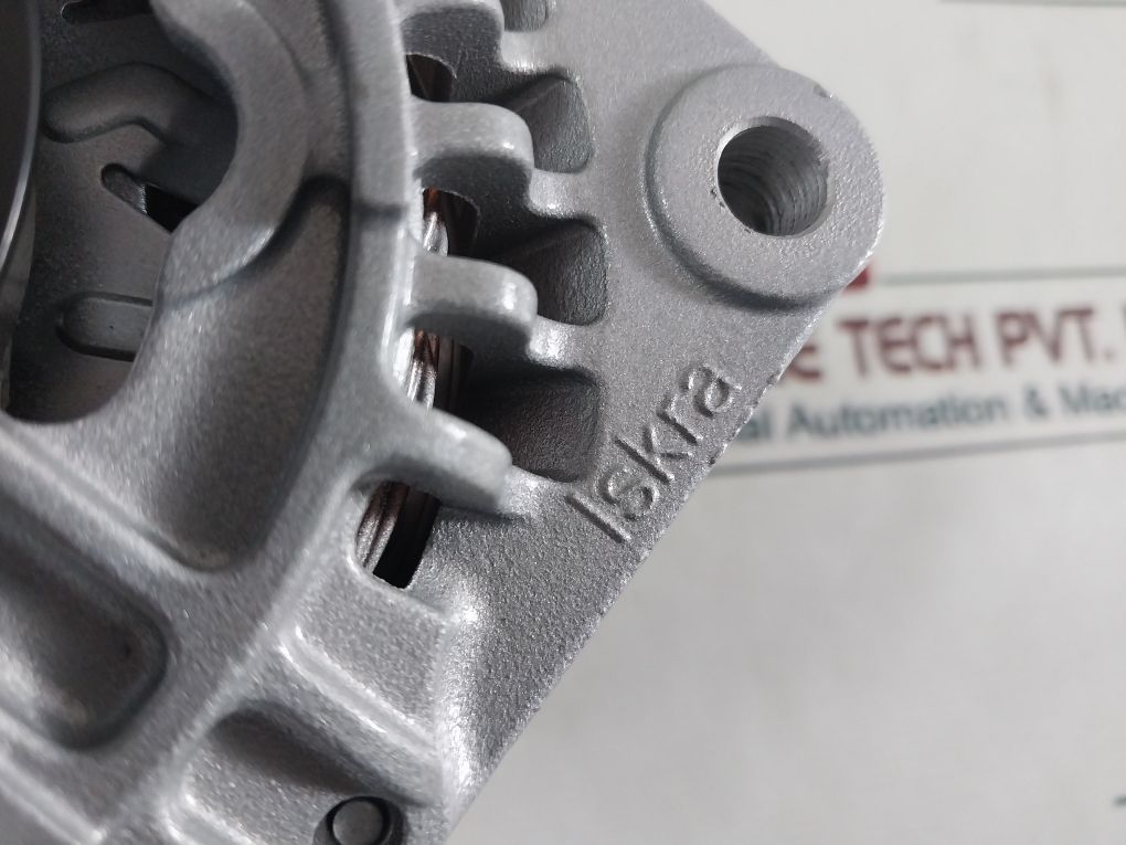 Iskra 11.203.329 Alternator 14V/90A