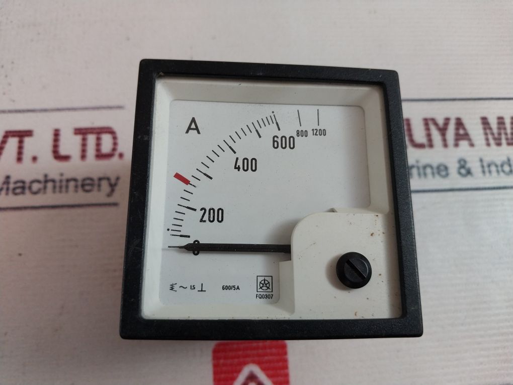Iskra Fq0307 Analogue Meter 0-1200 A