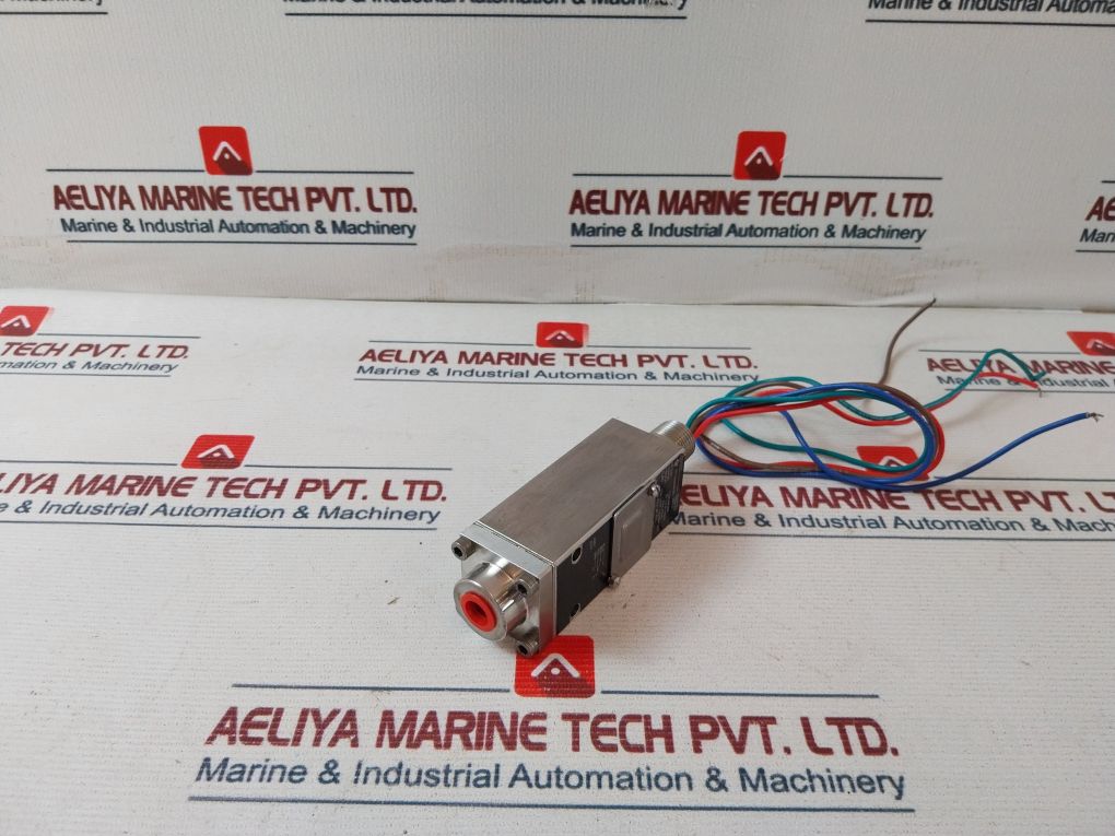 Itt 132P49C6Bh Adjustable Pressure Switch 2000 Psig