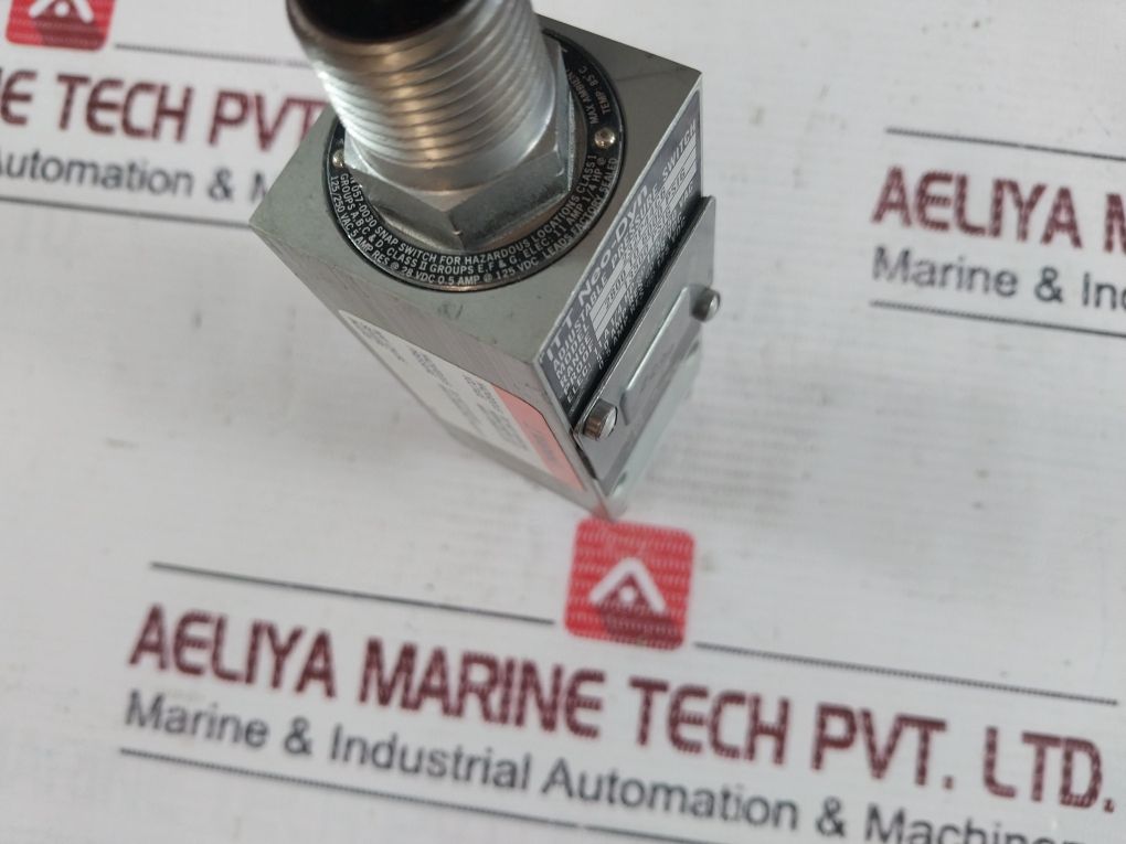 Itt 232P44C6 Adjustable Pressure Switch 6550171
