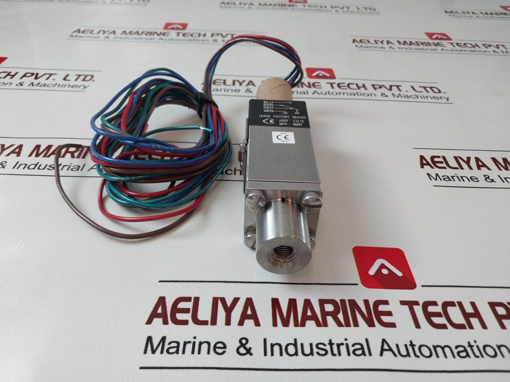 Itt Neo-dyn 232P44C6Bhr Adjustable Pressure Switch 2800 To 6000 Psig