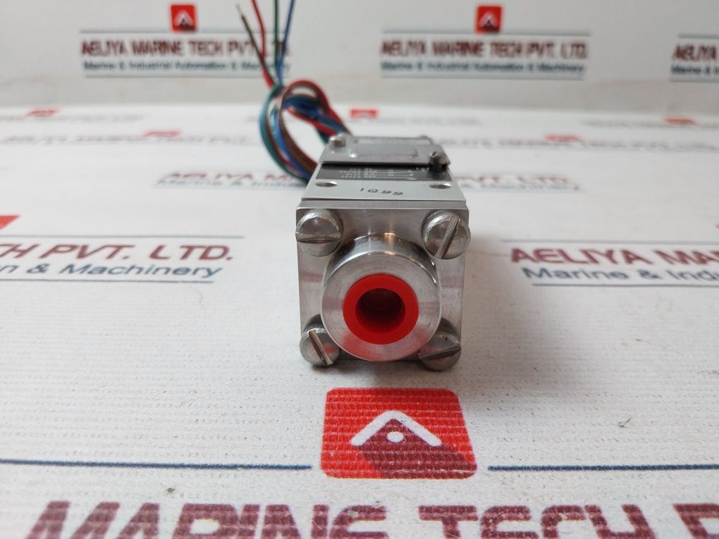 Itt Neo-dyn 132P41C6 Adjustable Pressure Switch