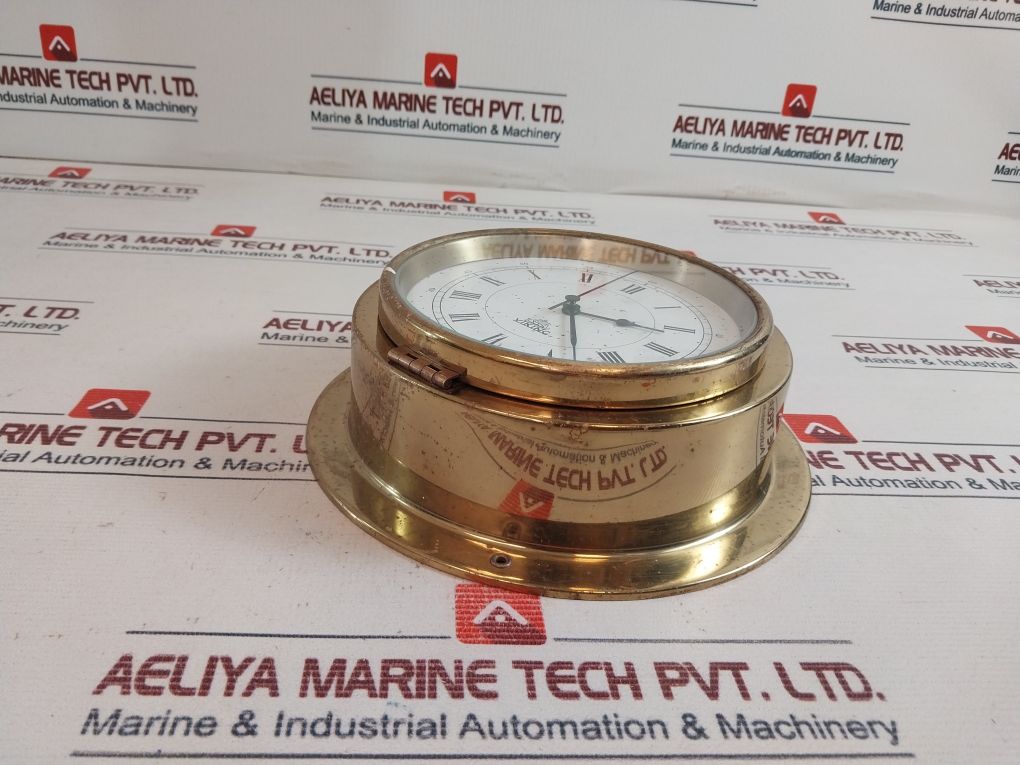 Iver C.Weilbach 5-60 Clock