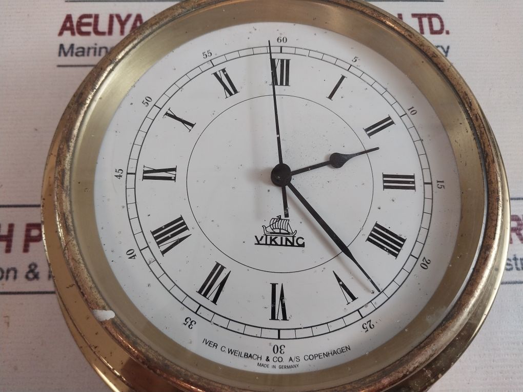 Iver C.Weilbach 5-60 Clock