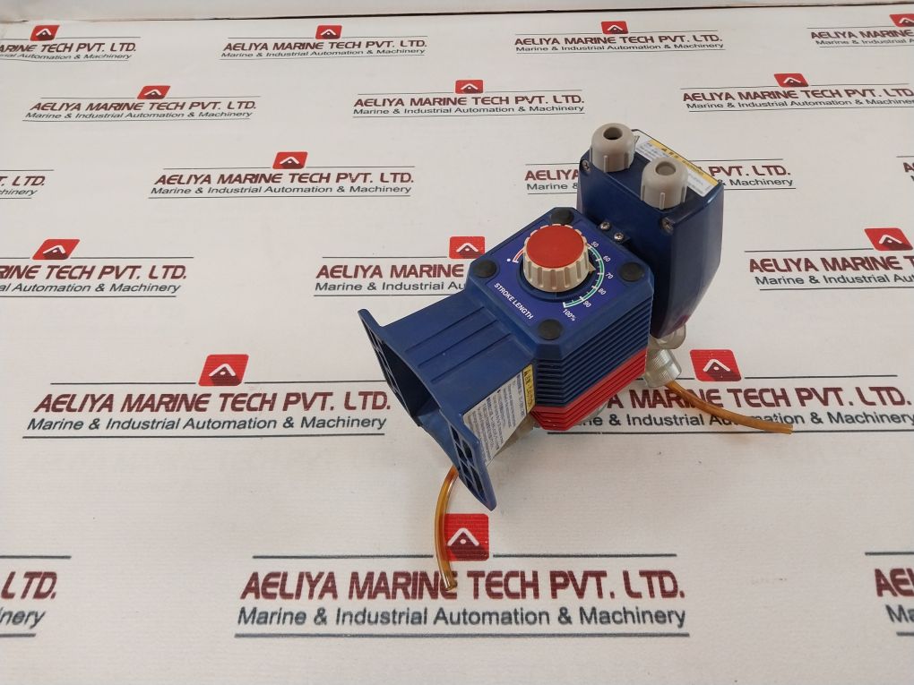 Iwaki Ehn-b11Vc2R Metering Pump M071601180 With Controller 051601403