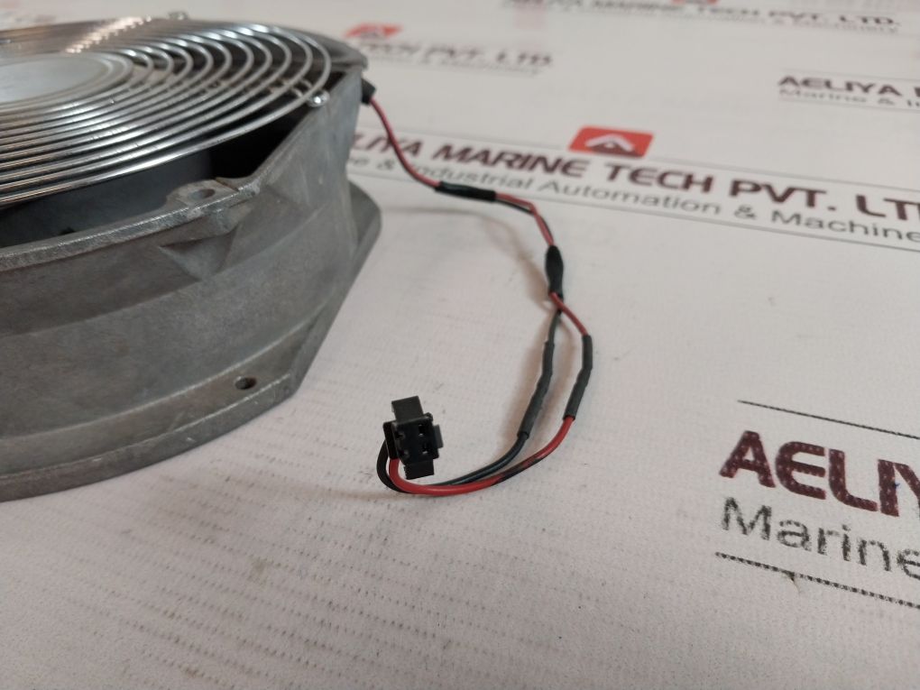 Japan Servo Madc24H7C-943 Brushless Fan 24V Dc