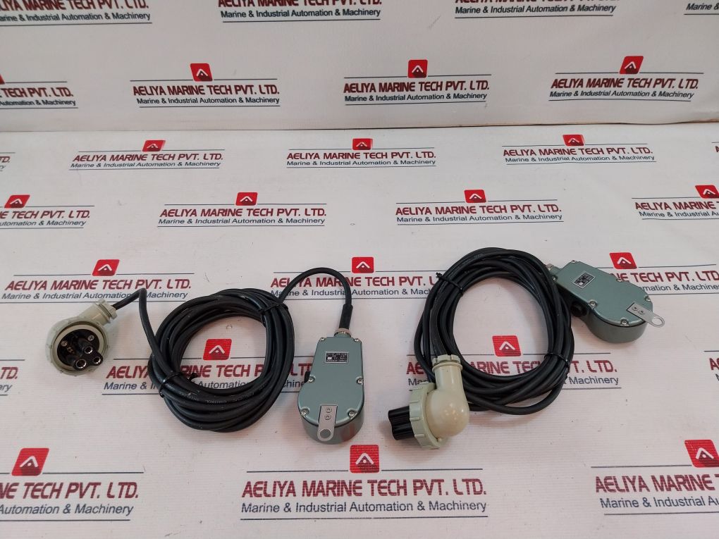 Jbj Imp. 600Ω Dynamic Microphone J-3 600V