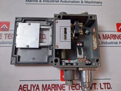 Jiangsu Yuanwang Wtzk-50-c Temperature Controller Ac 380V