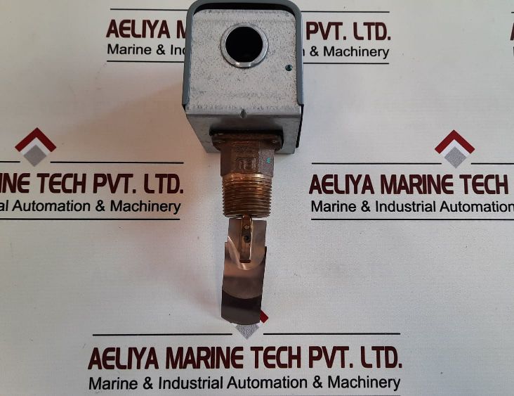 Johnson controls f61kb-11c flow control switch