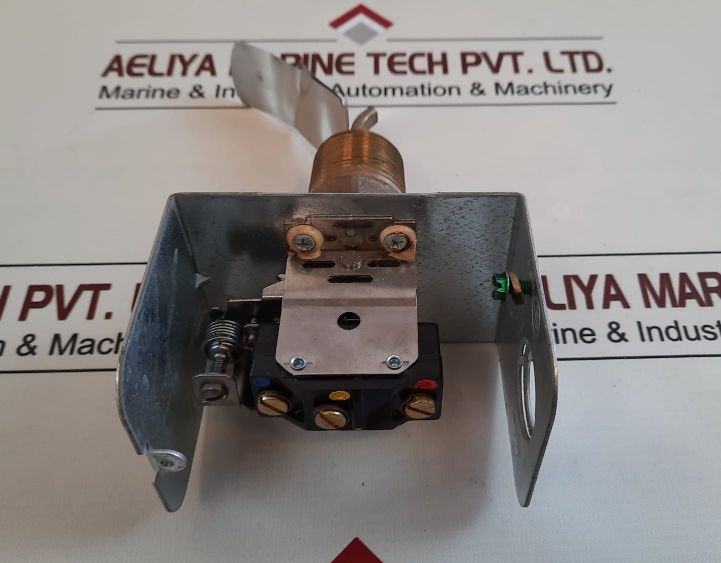 Johnson controls f61kb-11c flow control switch