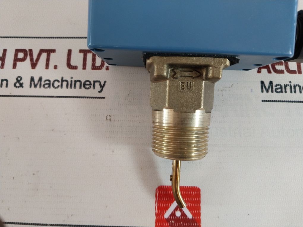 Johnson Controls F61Tb-9100 Liquid Flow Switch Ip67