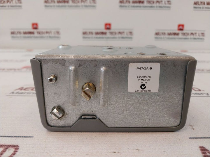 Johnson Controls P47Ga-9 Steam Pressure Limit Controls