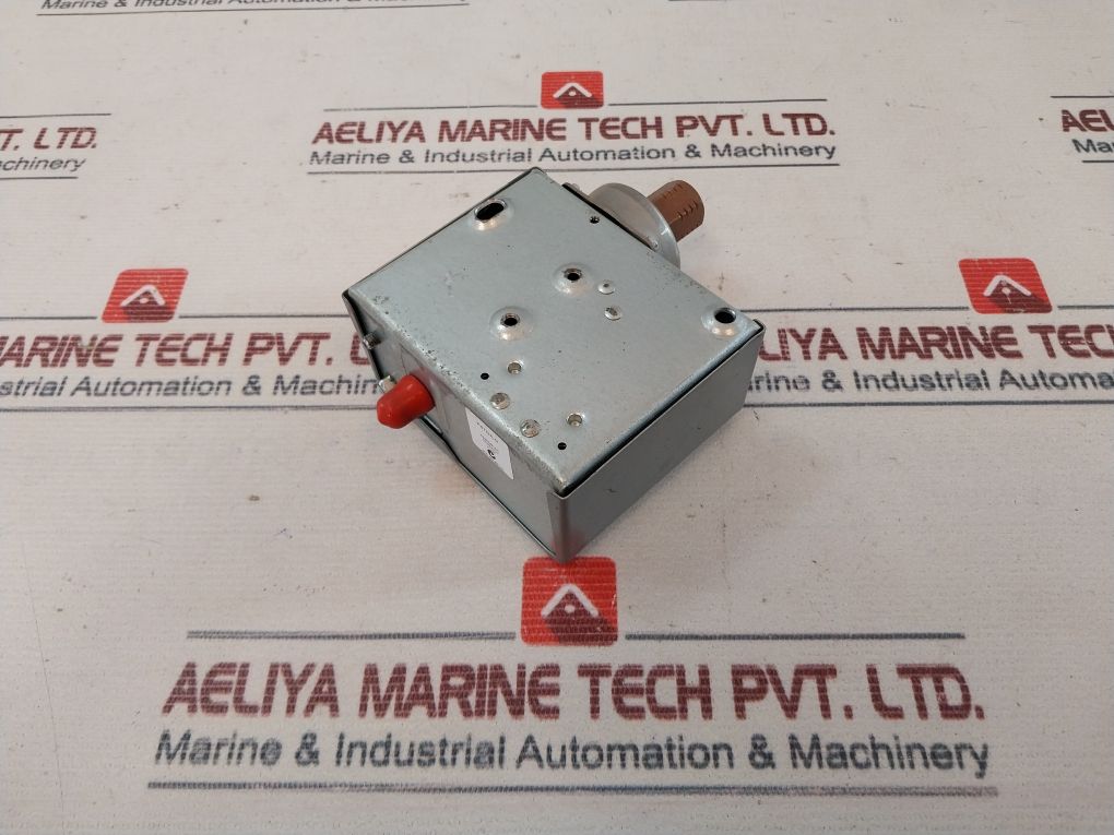 Johnson Controls P47Ga-9 Steam Pressure Limit Controls