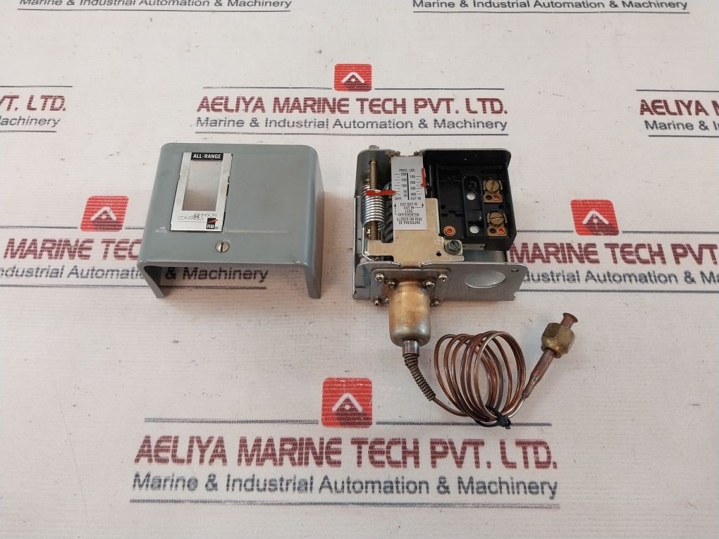 Johnson Controls P70Aa-118 Pressure Fan Cycling Control