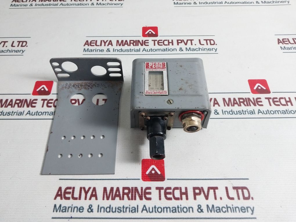 Johnson Controls P70Ca-5 Pressure Switch