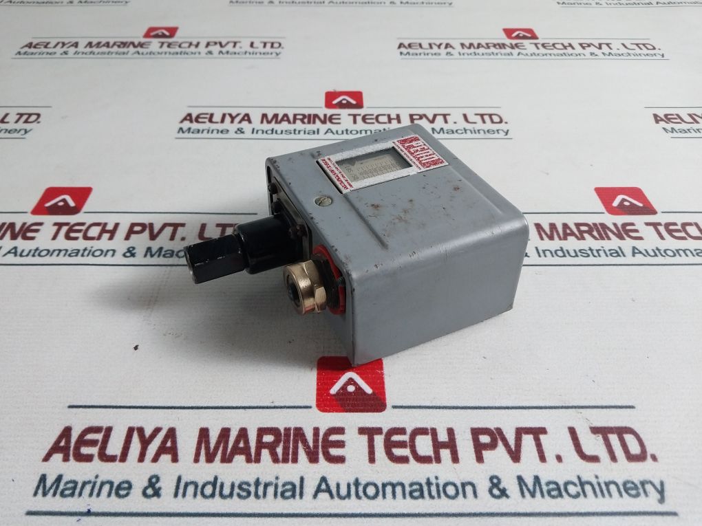 Johnson Controls P70Ca-5 Pressure Switch