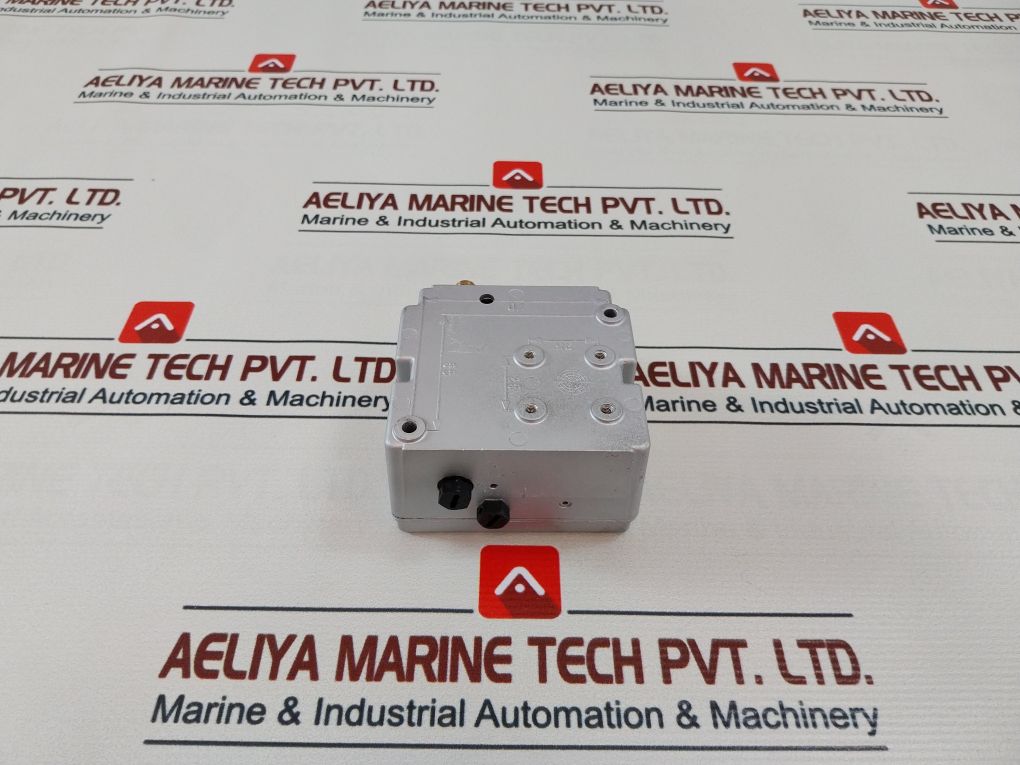 Johnson Controls P77Aaa-9300 Pressure Switch