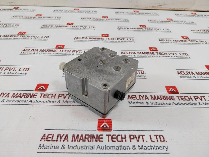 Johnson Controls P77Aaa-9301 Pressure Switch 1 To 10 Bar