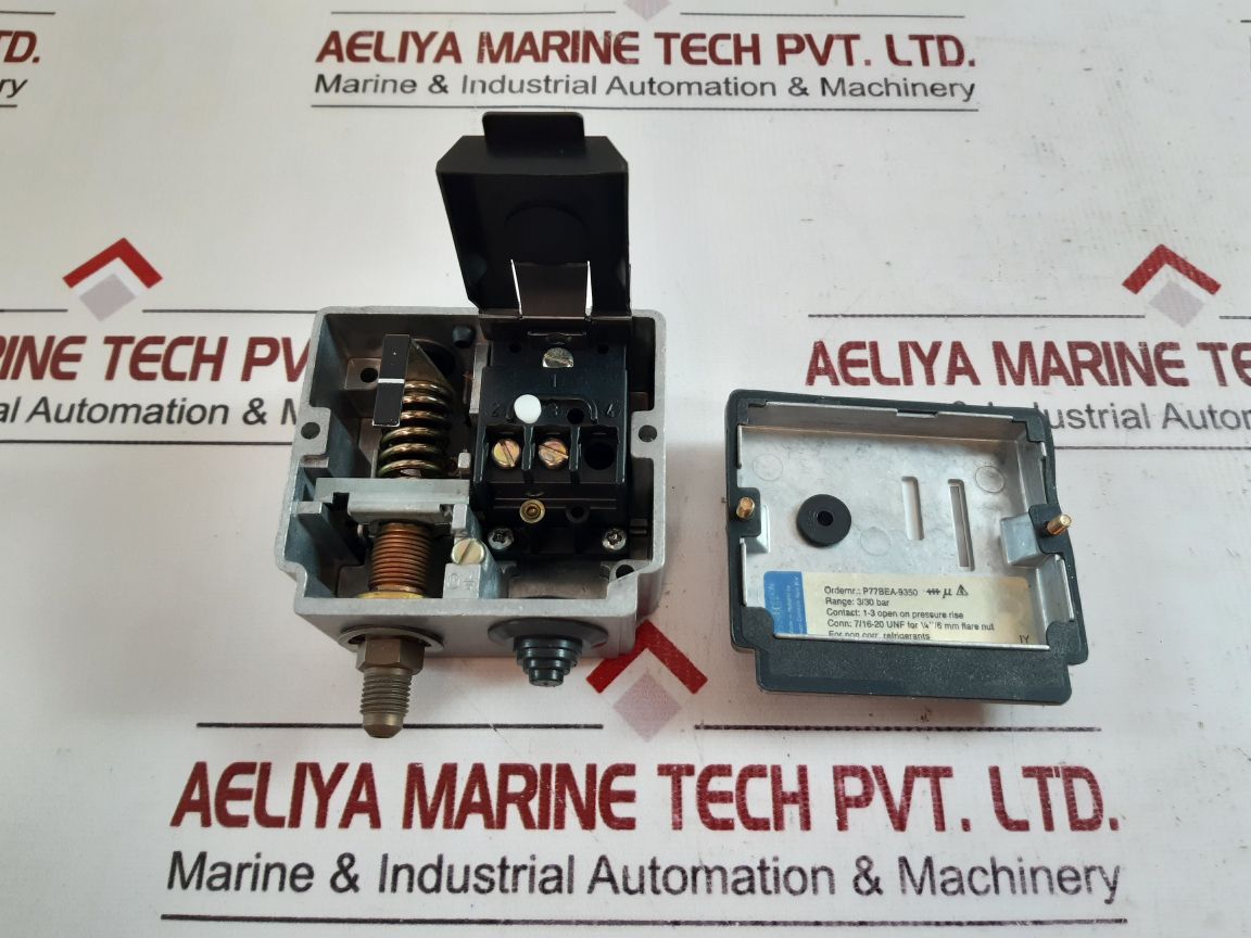 Johnson Controls P77Bea-9350 Pressure Switch 3/30 Bar