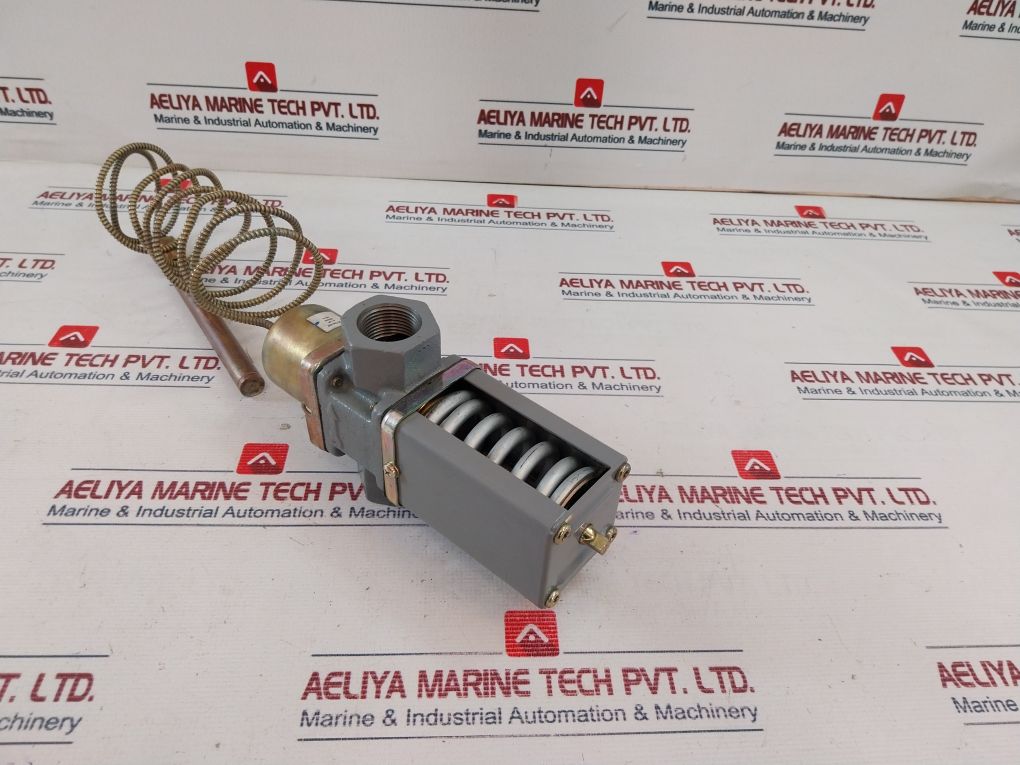 Johnson Controls V47Ad-2 Temperature Actuated Water Valve 115 To 180F