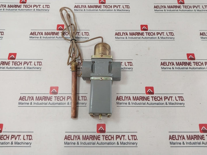 Johnson Controls V47Ae-2 Temperature Actuated Valve 115-180F