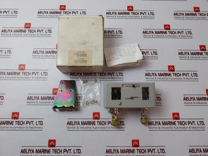 Johnson Controls Yk306Fse Pressure Switch