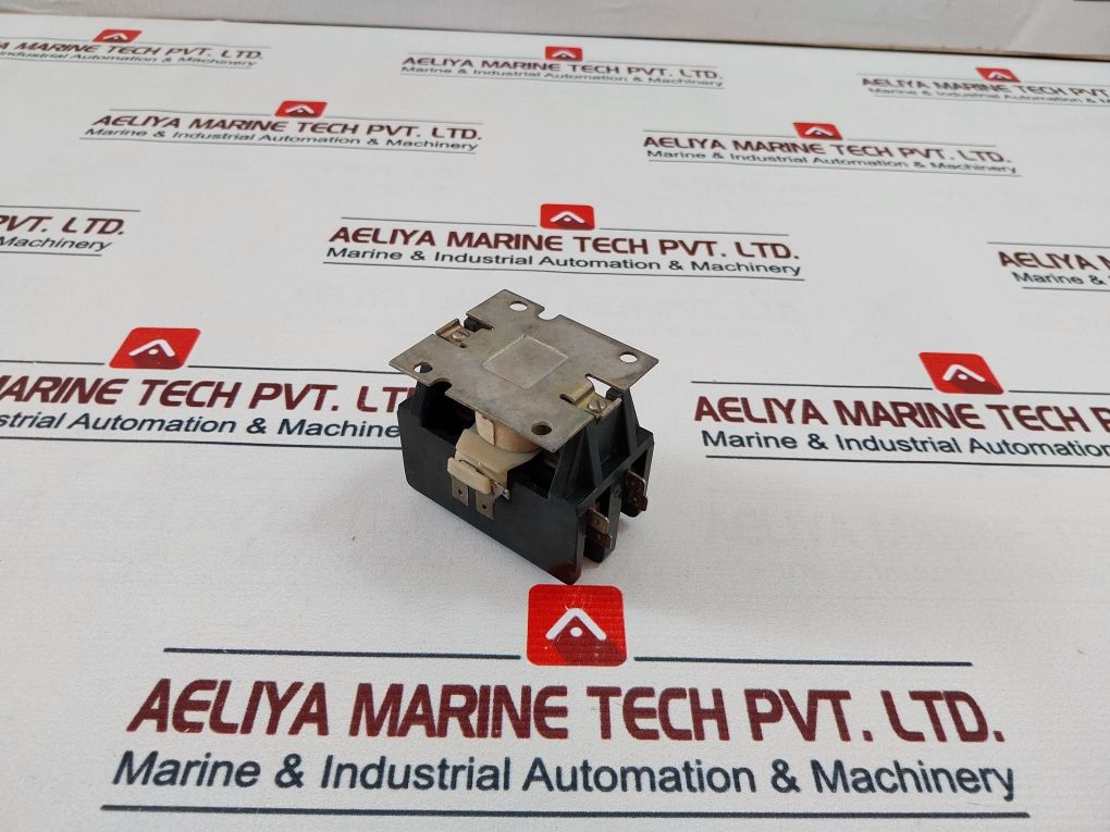 Joslyn Clark A77-306658A-2 Contactor A1