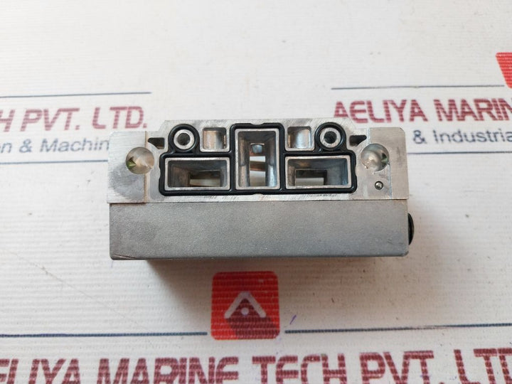 Joucomatic 355 00 088 Joinable Subbase With Side Ports Housing Valve