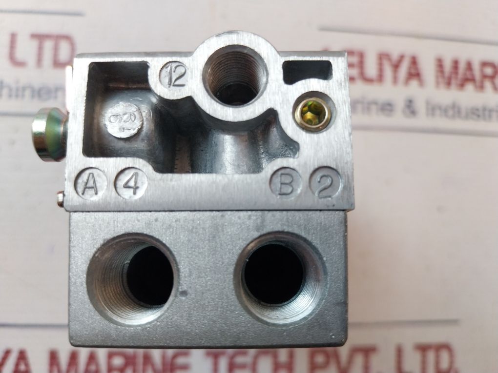 Joucomatic 355 00 088 Joinable Subbase With Side Ports Housing Valve