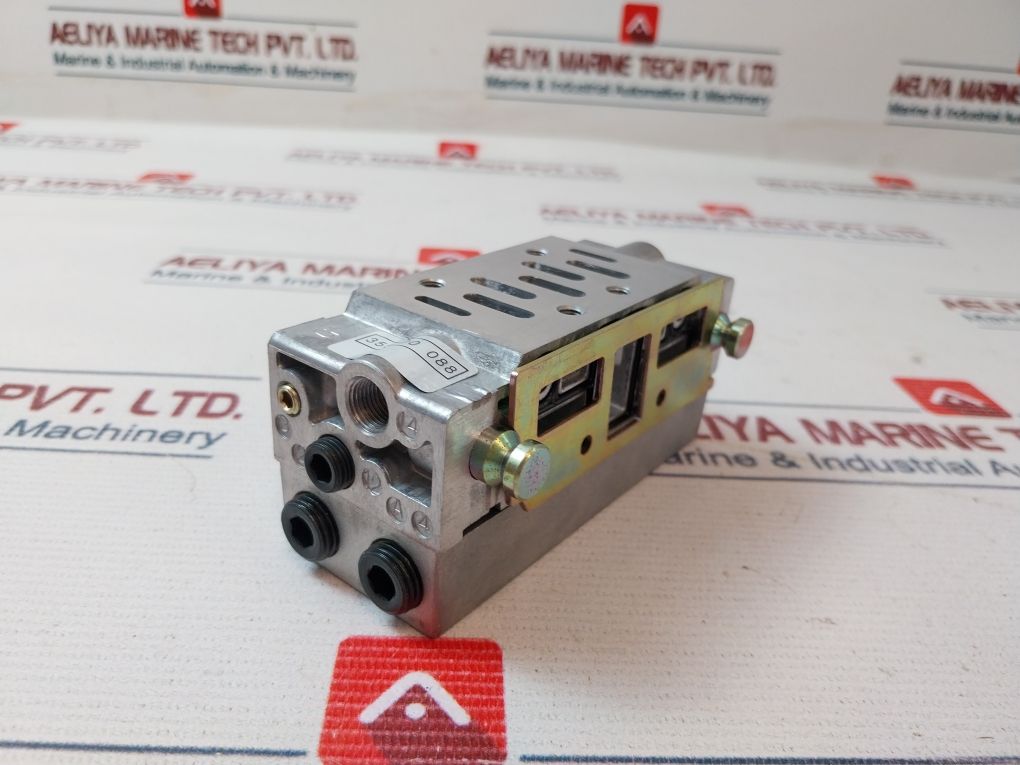 Joucomatic 355 00 088 Joinable Subbase With Side Ports Housing Valve