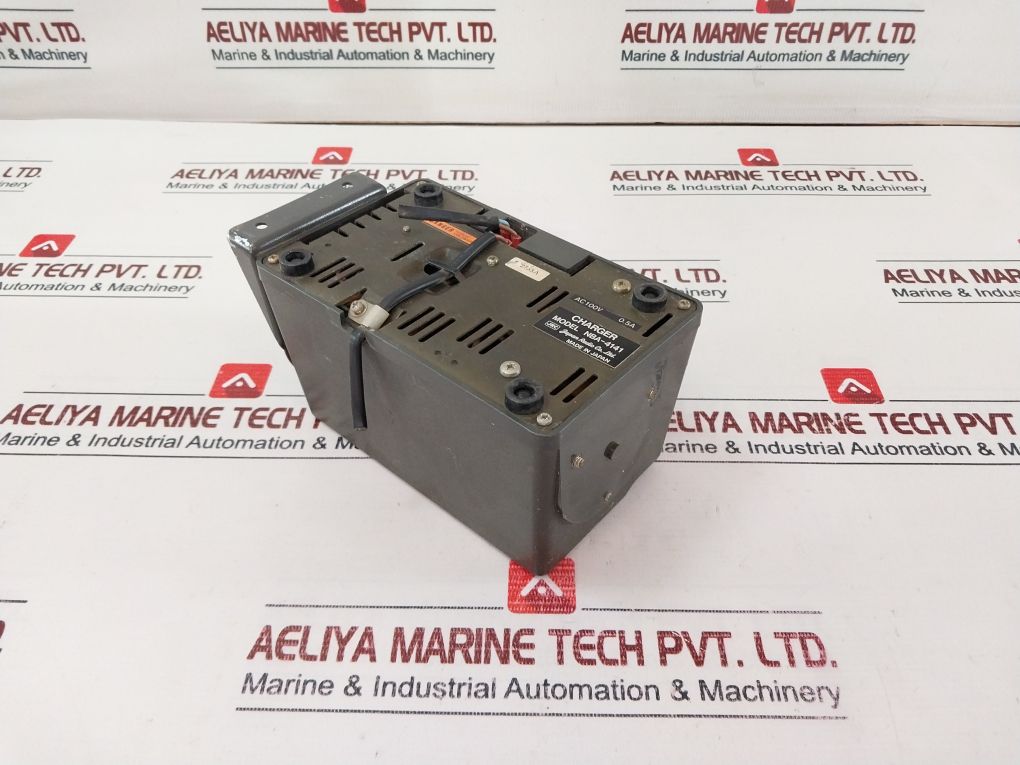 Jrc Nba-4141 Two Way Vhf Battery Charger