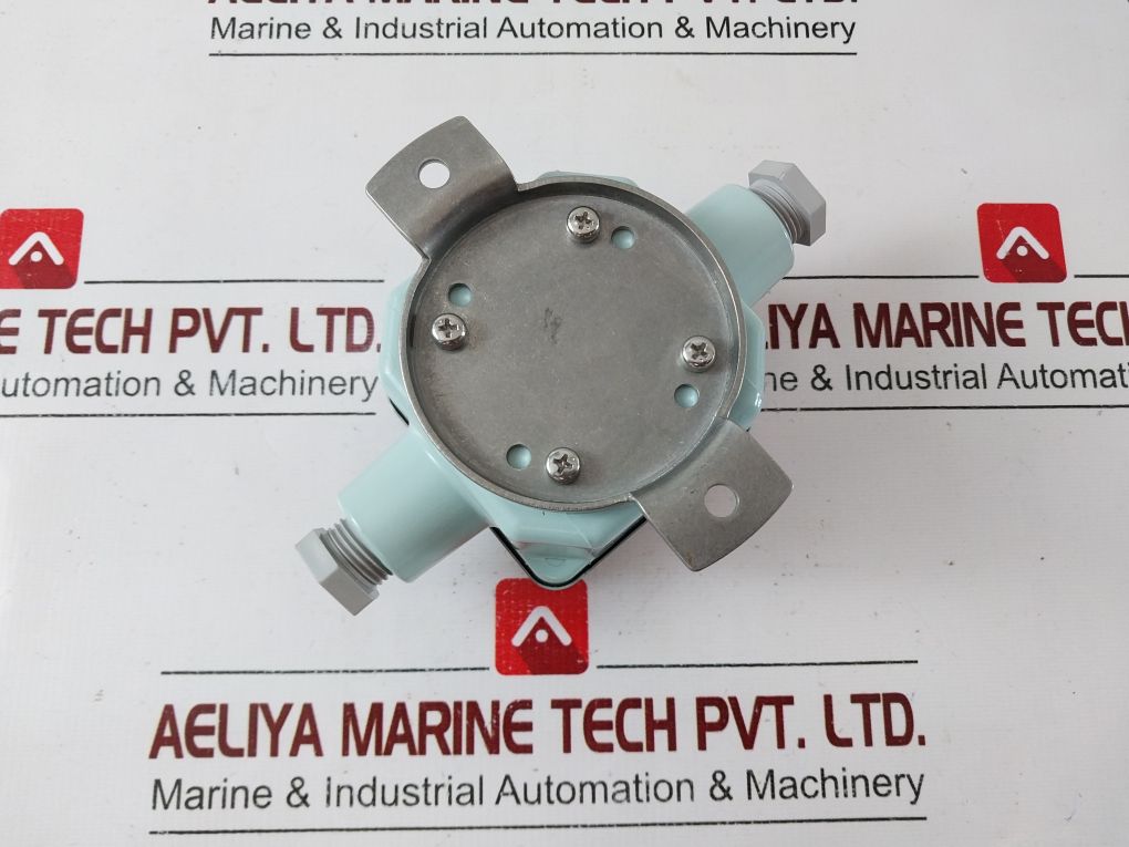 Jrc Nqe-950 Antenna Connector