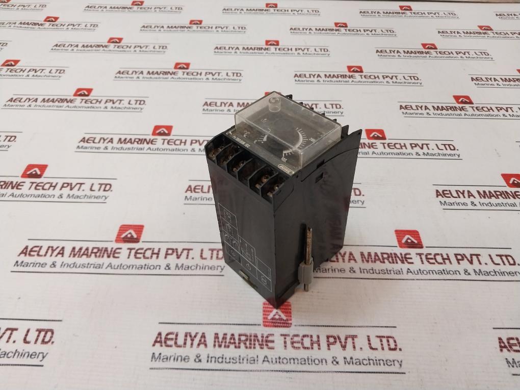 Jumo 701130/0253-001-08/205,245,062 Temperature Limiter Pt 100 2A 230Vac