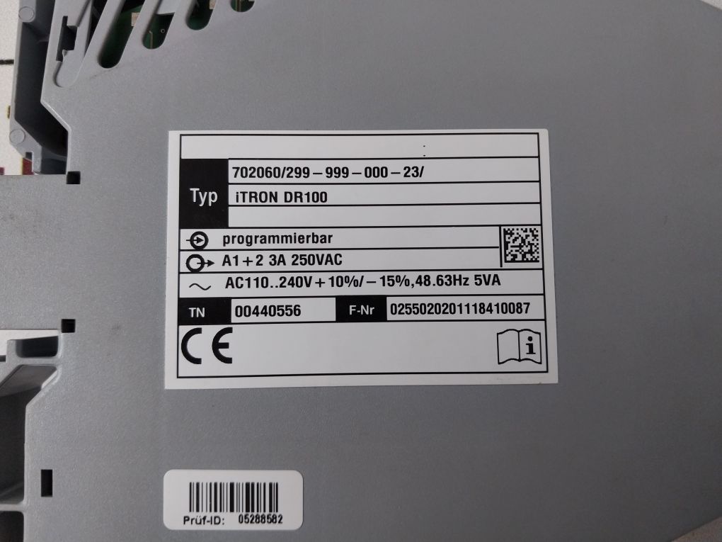 Jumo 702060/299-999-000-23 Electronic Two-point Controller