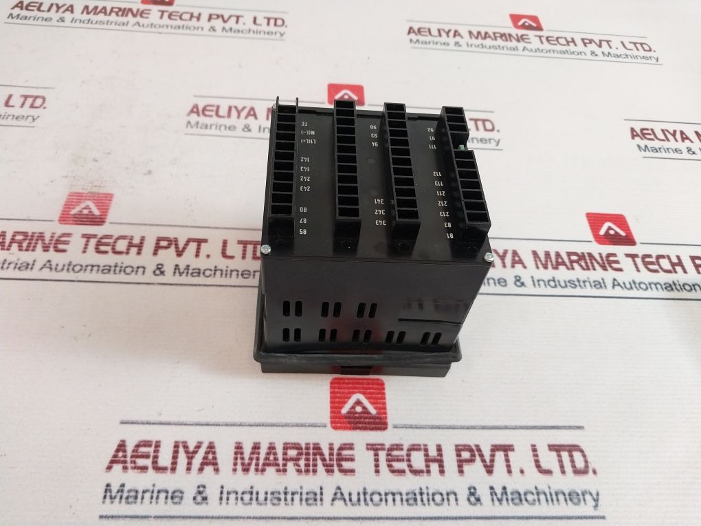 Jumo 703030/50-001-000-00-005-01 050, 061 Microprocessor Controller