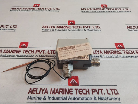 Jumo Athf-se-2 Temperature Controller 
