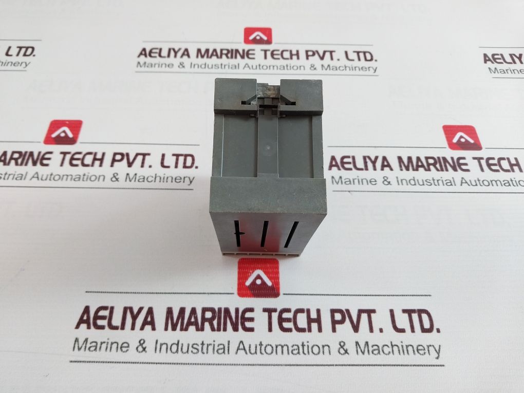 Jumo Cr0W-54/2.Re4.Ik3.Zv Temperature Controller 5A/220Vac