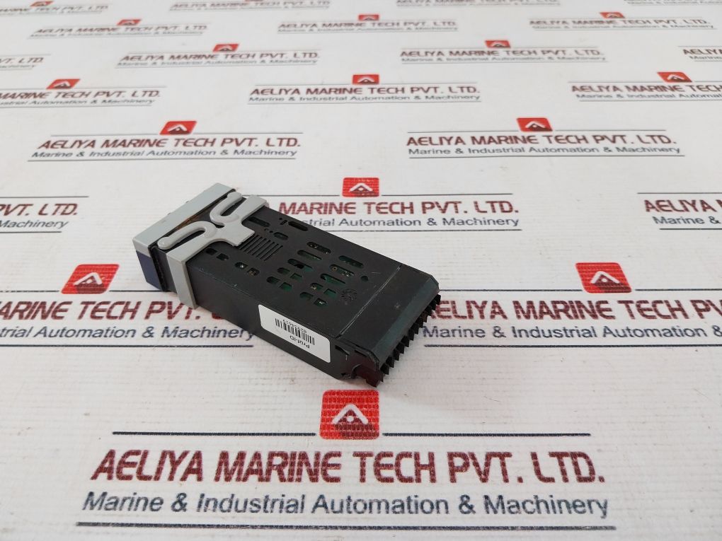 Jumo Di 32 Temperature Controller 3A 230Vac