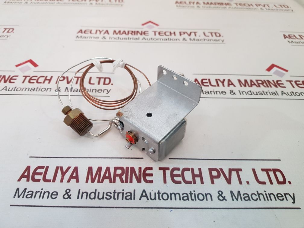 Jumo Em-2-tk Panel Mounted Thermostat T176