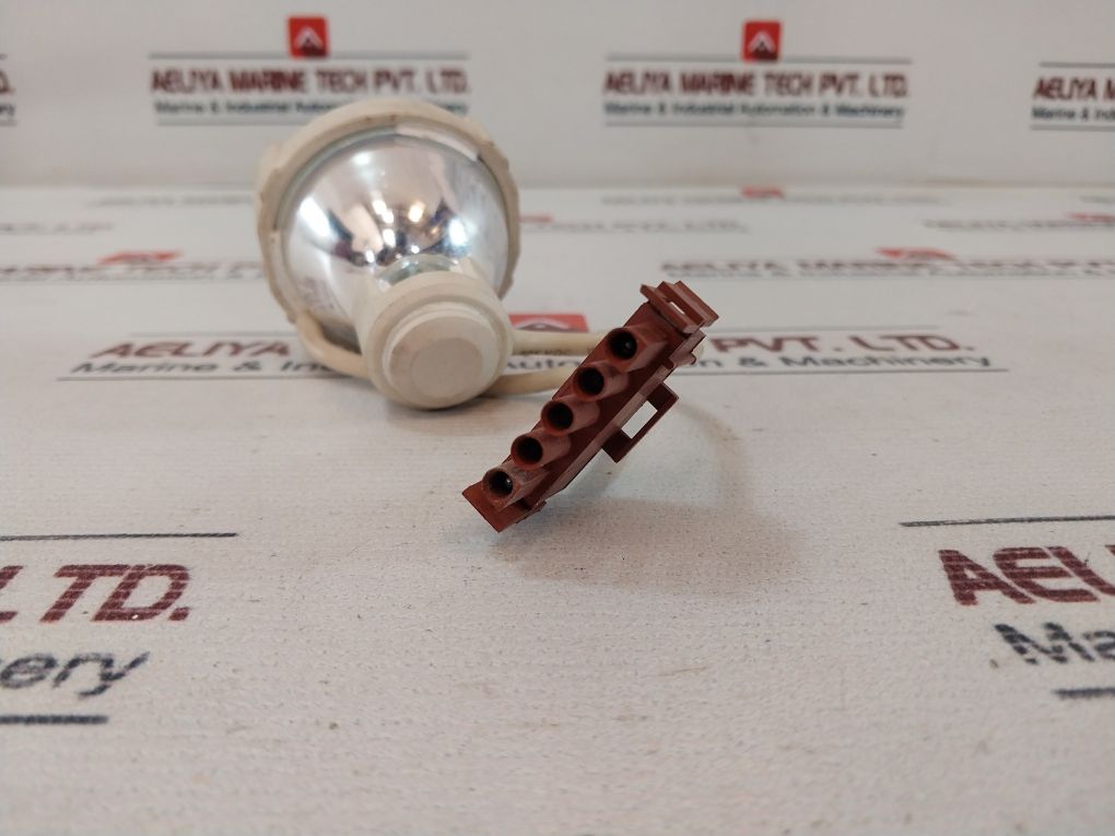 Jvc Tm-1010Pn Video Monitor Tk-c1481Eg Color Video Camera 3239 Photo Optic Lamp With Connector Cables