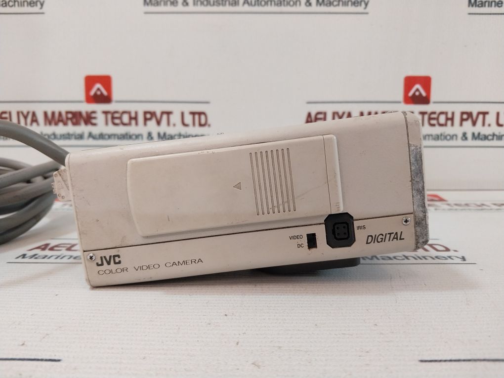 Jvc Tm-1010Pn Video Monitor Tk-c1481Eg Color Video Camera 3239 Photo Optic Lamp With Connector Cables