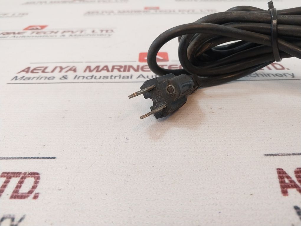 Jvc Tm-1010Pn Video Monitor Tk-c1481Eg Color Video Camera 3239 Photo Optic Lamp With Connector Cables