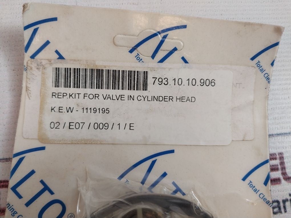 K.E.W 1119195 Repair Kit For Valve In Cylinder Head
