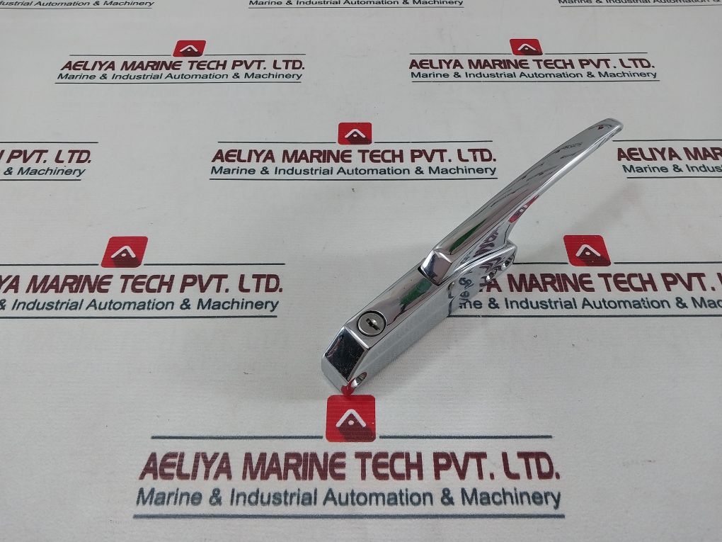 Kason 174-4 Latch Straight Handle With Lock 174-4