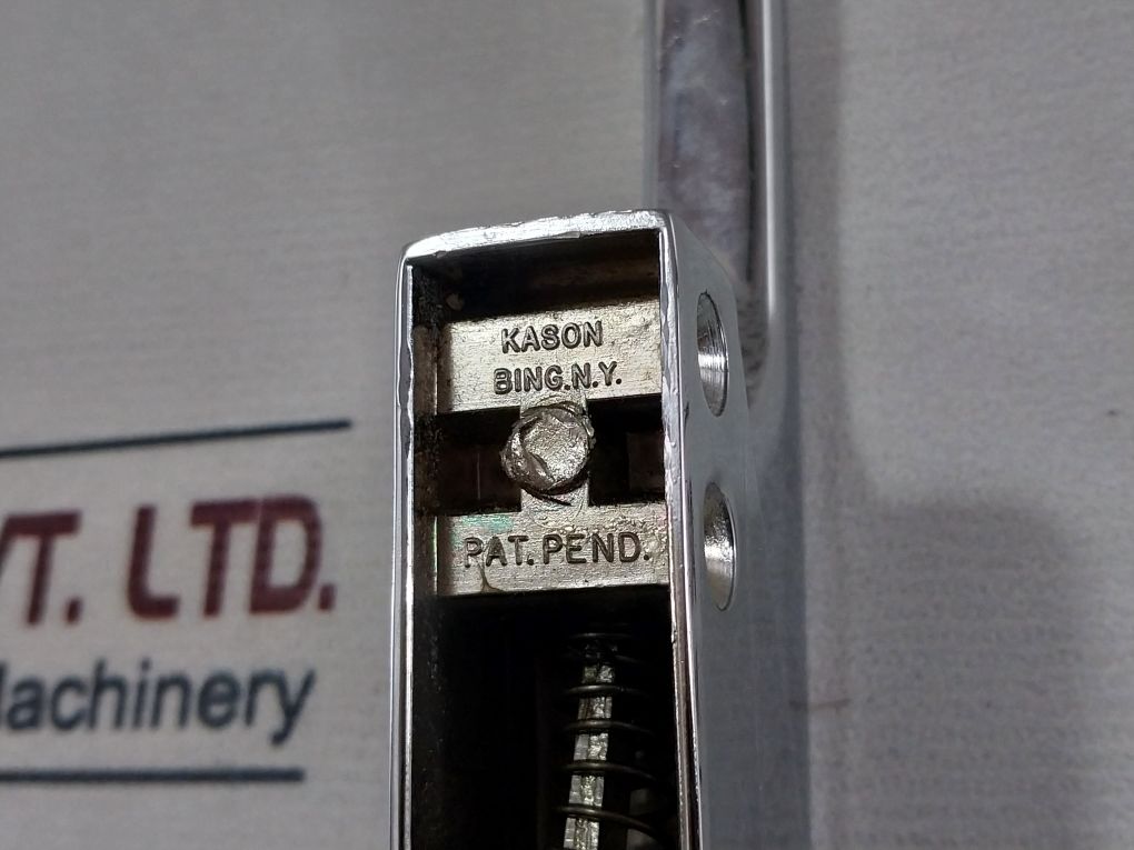 Kason 174-4 Latch Straight Handle With Lock 174-4