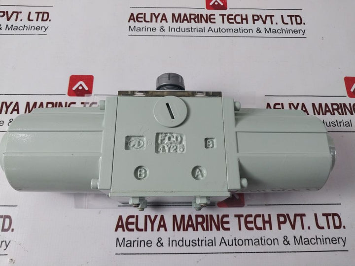 Kawasaki De10P-10-210-dd24Al-l70 Solenoid Valve