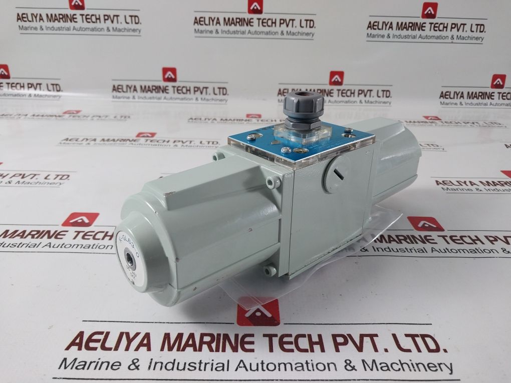 Kawasaki De10P-10-210-dd24Al-l70 Solenoid Valve